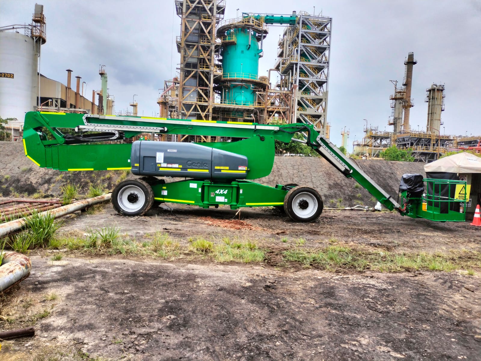 FOTO MANLIFT ZX135 1